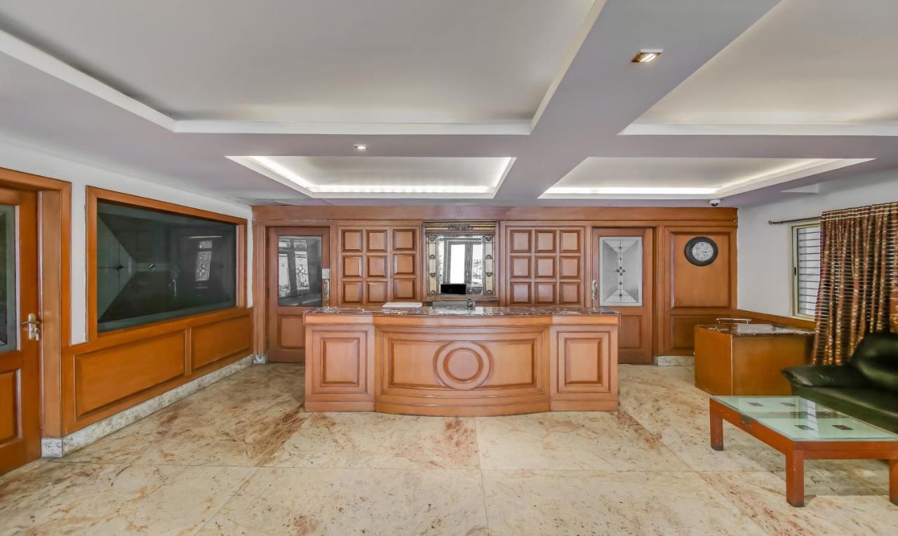 Treebo Trend President Suites Bangalore Esterno foto